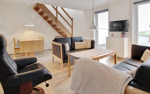Terje - 2.3Km from the Sea: Building, House, Window, Home, Roof, Residential Area, Shrub, Cottage, Land Lot