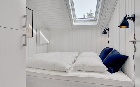 Alfwin - 3Km from the Sea: Bedroom, Bed, Interior Design, Wood, Bedding, Bed Sheet, Ceiling, Floor, Flooring, Linens