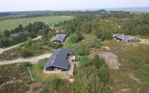 Arjuna - 3.8Km from the Sea: Shrub, Urban Design, Groundcover, Brick, Apartment, Estate, Brickwork, Balcony, Landscaping