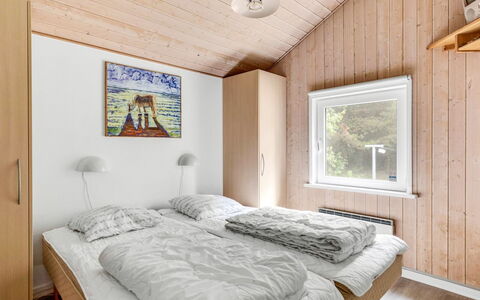 Jul - 900M from the Sea: Wood, Home, House, Bedroom, Door, Cottage, Hardwood, Bed, Wood Stain, Bedding