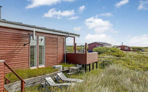 Hermoth - 300M from the Sea: Land Lot, Home, Cottage, Siding, Shade, Porch, Yard, Deck, Daylighting, Balcony