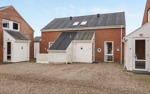 Paula - 2.3Km from the Sea: Roof, Home, Siding, Shed, Driveway, Winter, Freezing, Daylighting, Snow, Garage