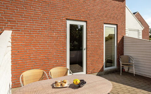 Maylin - 2.3Km from the Sea: Roof, House, Land Lot, Home, Cottage, Estate, Garden Buildings, Shade, Log Cabin, Landscaping