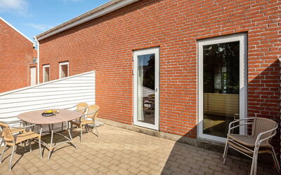 Maylin - 2.3Km from the Sea