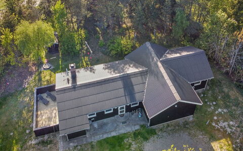 Mikaela - 1Km from the Sea: Grass, House, Roof, Home, Cottage, Shrub, Land Lot, Rural Area, Farmhouse, Groundcover