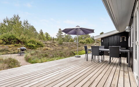 Fredrikka - 3.9Km from the Sea: Cottage, Shed, Hut, Farmhouse, Prairie, Shack, Barn, Log Cabin, Garden Buildings