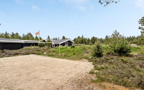 Fredrikka - 3.9Km from the Sea: Cottage, Shed, Hut, Farmhouse, Prairie, Shack, Barn, Log Cabin, Garden Buildings