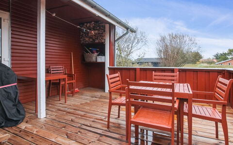 Ahnandia - 500M from the Sea: House, Roof, Home, Cottage, Shed, Garden Buildings, Siding, Yard, Log Cabin, Hut