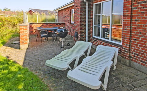 Hendrine - 500M from the Sea: Cottage, Home, House, Roof, Porch, Estate, Siding, Garden Buildings, Farmhouse, Yard