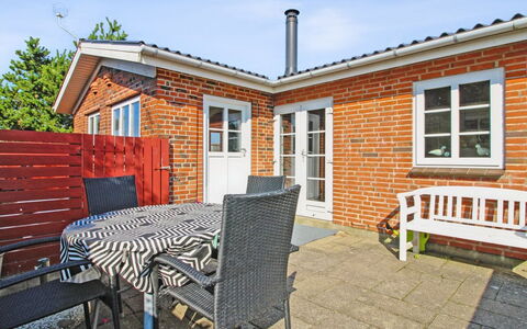 Hendrine - 500M from the Sea: Cottage, Home, House, Roof, Porch, Estate, Siding, Garden Buildings, Farmhouse, Yard