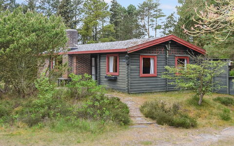 Antoni - 800M from the Sea: Cottage, Shed, Hut, Farmhouse, Prairie, Shack, Barn, Log Cabin, Garden Buildings