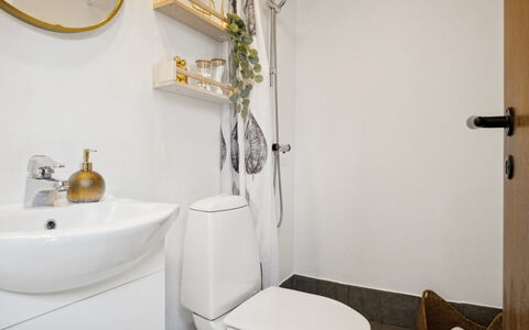 Inga - 1.3Km from the Sea: Toilet Seat, Interior Design, Flooring, Plumbing Fixture, Toilet, Floor, Bathroom, Lighting, Room, Home