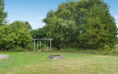 Vivan - 3.8Km from the Sea: Grass, Tree, Shrub, Grassland, Plain, Land Lot, Lawn, Groundcover, Meadow