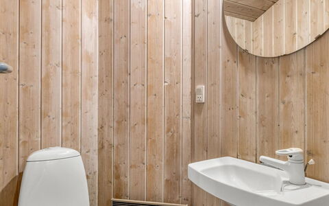 Vivan - 3.8Km from the Sea: Wall, Wood, Flooring, Plumbing Fixture, Floor, Interior Design, Bathroom, Room, Ceiling, Plank