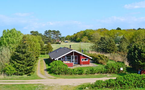Vivan - 3.8Km from the Sea: House, Roof, Home, Cottage, Estate, Farmhouse, Villa, Porch, Siding