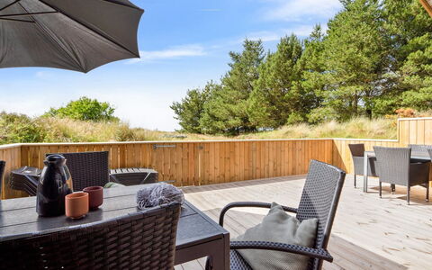 Alessia - 2Km from the Sea: Shrub, Urban Design, Groundcover, Brick, Apartment, Estate, Brickwork, Balcony, Landscaping