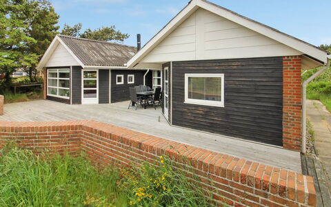 Brigida - 500M from the Sea: Cottage, Shed, Hut, Farmhouse, Prairie, Shack, Barn, Log Cabin, Garden Buildings