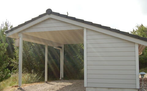 Elsy - 2.6Km from the Sea: Wood, Shed, Outdoor Structure, Garden Buildings, Siding, Shade, Plank, Backyard, Garage