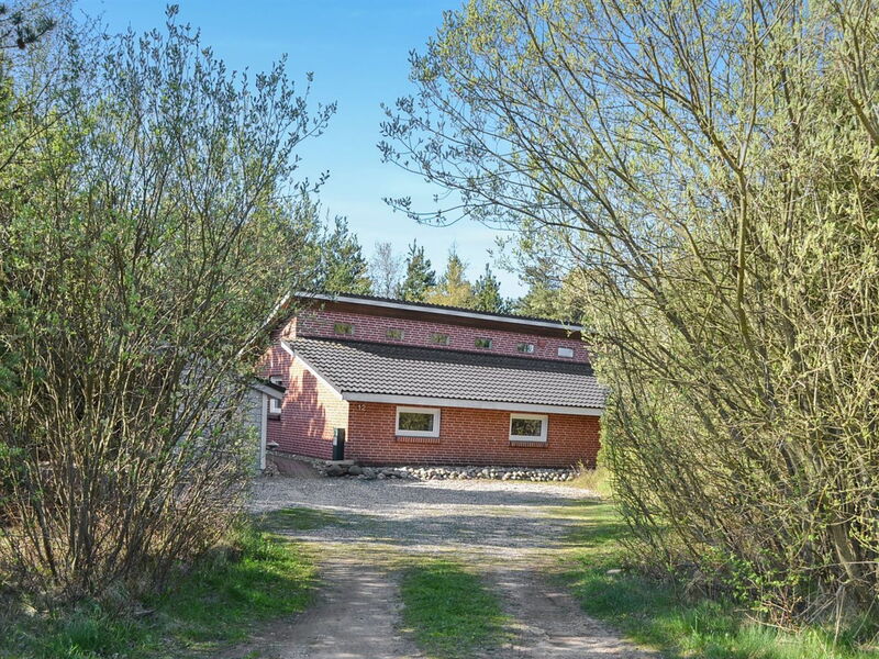 Elsy - 2.6Km from the Sea