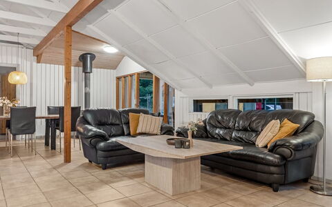 Niyazi - 3.1Km from the Sea: Flooring, Furniture, Interior Design, Couch, Floor, Wood, Ceiling, Living Room, Lighting, Room