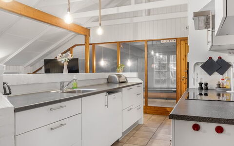 Niyazi - 3.1Km from the Sea: Kitchen, Countertop, Flooring, Interior Design, Ceiling, Wood, Cabinetry, Floor, Kitchen Appliance, Major Appliance