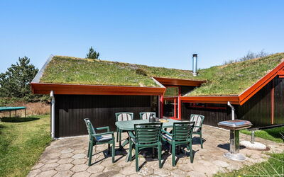 Niyazi - 3.1Km from the Sea