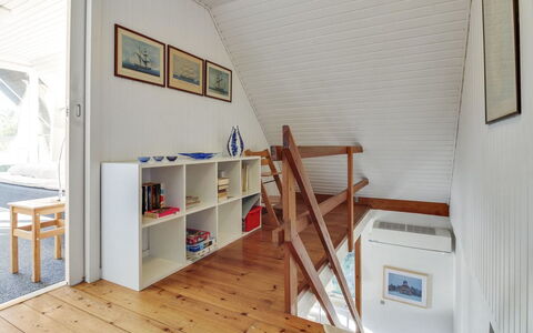 Anna - 1Km from the Sea: Swimming Pool, Resort Town