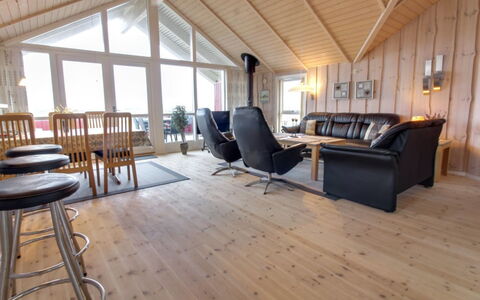 Oivi - 430M from the Sea: Wood, Wood Flooring, Ceiling, Furniture, Flooring, Floor, Interior Design, Laminate Flooring, Living Room, Hardwood