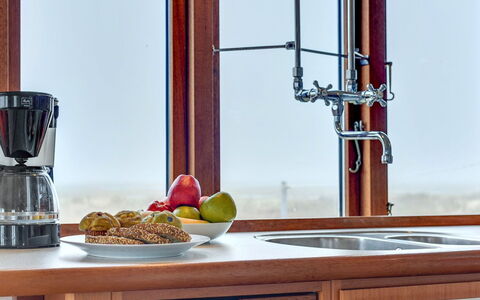 Sybilla - 700M from the Sea: Glass, Kitchen, Serveware, Wood Stain, Houseplant, Countertop, Varnish, Tap, Kitchen Appliance