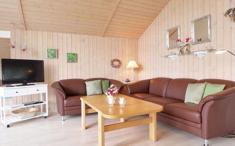 Lilia - 900M from the Sea: House, Home, Roof, Cottage, Land Lot, Estate, Farmhouse, Village, Farm