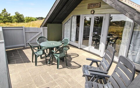 Keijo - 1.5Km from the Sea: Home, Cottage, Estate, Siding