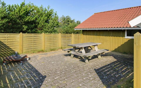 Eline - 1.5Km from the Sea: Wood, Cottage, Hardwood, Plank, Wood Stain, Garden Buildings, Design, Yard, Log Cabin, Backyard