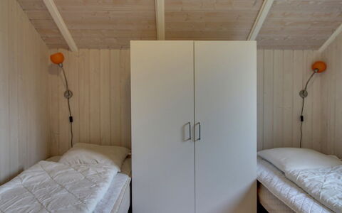Eline - 1.5Km from the Sea: Bedroom, Wall, Bed, Wood, Floor, Flooring, Bed Sheet, Interior Design, Bedding, Room