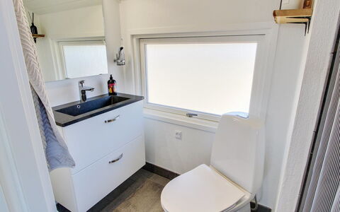 Morlin - 2Km from the Sea: Floor, Flooring, Plumbing Fixture, Plumbing, Tap, Bathroom, Ceiling, Sink, Bathroom Sink, Toilet