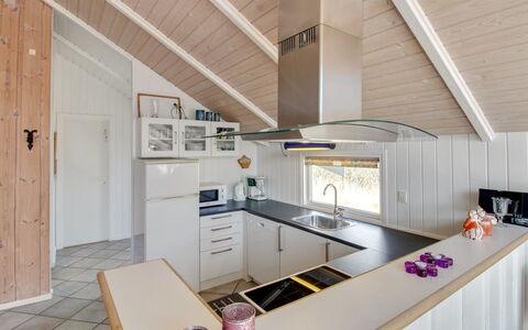 Uma - 400M from the Sea: Flooring, Wood, Ceiling, Interior Design, Floor, Kitchen, Countertop, Wood Flooring, Room, Home