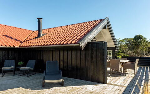 Skyler - 1Km from the Sea: Shrub, Urban Design, Groundcover, Brick, Apartment, Estate, Brickwork, Balcony, Landscaping