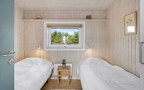 Ferdine - 1.5Km from the Sea: Wood, Bedroom, Home, Door, Plank, Hardwood, Wood Stain, Bedding, Bed, Bed Sheet