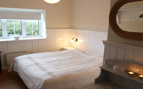 Fridoline - 150M from the Sea: Wood, Bedroom, Interior Design, Bed, Flooring, Floor, Furniture, Lighting, Bedding, Room