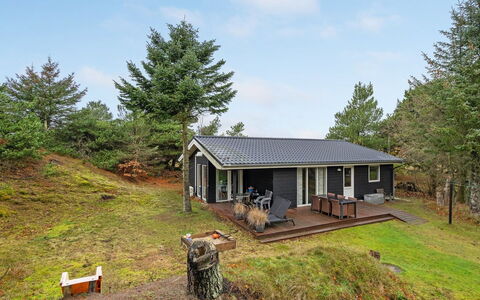 France - 1.1Km from the Sea: Roof, Land Lot, Cottage, Home, Rural Area, Shed, Siding, Garden Buildings, Log Cabin, Hut
