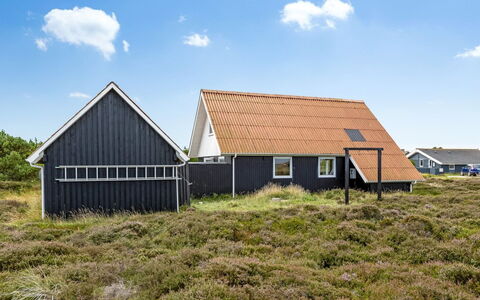 Teda - 2Km from the Sea: Cottage, Shed, Hut, Farmhouse, Prairie, Shack, Barn, Log Cabin, Garden Buildings
