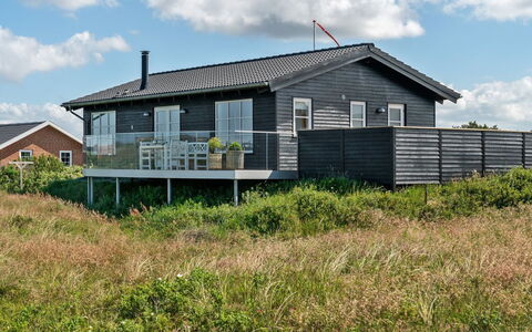 Ortwin - 300M from the Sea: Grass, House, Roof, Home, Cottage, Shrub, Land Lot, Rural Area, Farmhouse, Groundcover