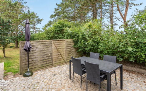 Tine - 2.3Km from the Sea: Shrub, Urban Design, Groundcover, Brick, Apartment, Estate, Brickwork, Balcony, Landscaping