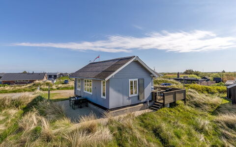 Gertraud - 500M from the Sea: Apartment, Shade, Balcony, Chair, Fence, Outdoor Furniture, Aluminium, Artificial Turf