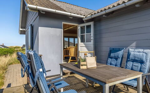 Gertraud - 500M from the Sea: Apartment, Shade, Balcony, Chair, Fence, Outdoor Furniture, Aluminium, Artificial Turf