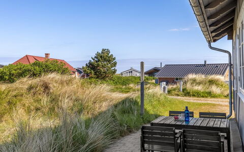 Gertraud - 500M from the Sea: Apartment, Shade, Balcony, Chair, Fence, Outdoor Furniture, Aluminium, Artificial Turf