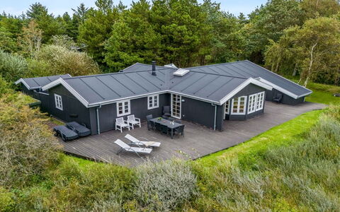 Waldemar - 3.4Km from the Sea: Grass, Grassland, Landscape, Ecoregion, Plain, Plant Community, Land Lot, Outdoor Furniture, Prairie, Shrubland