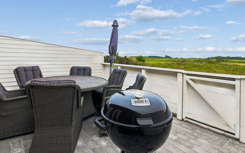Maarit - 2.3Km from the Sea: Apartment, Shade, Balcony, Chair, Fence, Outdoor Furniture, Aluminium, Artificial Turf