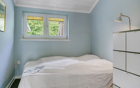 Gwen - 2.7Km from the Sea: Blue, Wall, Bedroom, Flooring, Floor, Interior Design, Ceiling, Bed, Bed Sheet, Bedding