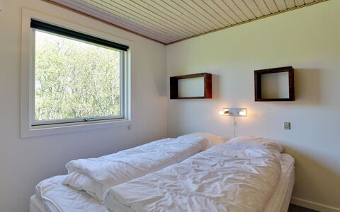 Solborg - 400M from the Sea: Wood, Bedroom, Ceiling, Interior Design, Bed, Floor, Bed Sheet, Flooring, Bedding, Room
