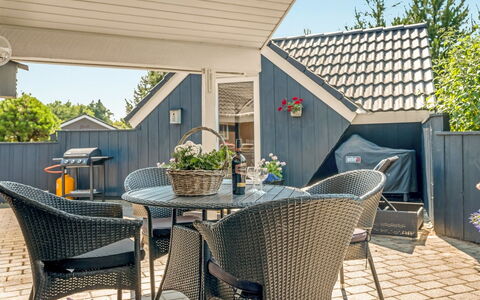 Maureen - 10.5Km from the Sea: Outdoor Furniture, Furniture, Chair, Outdoor Table, Shade, Cottage, Patio, Flowerpot, Garden, Porch